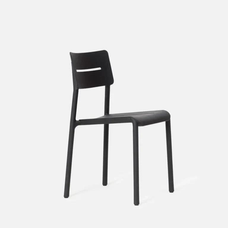 Outo Outdoor Dining Chair