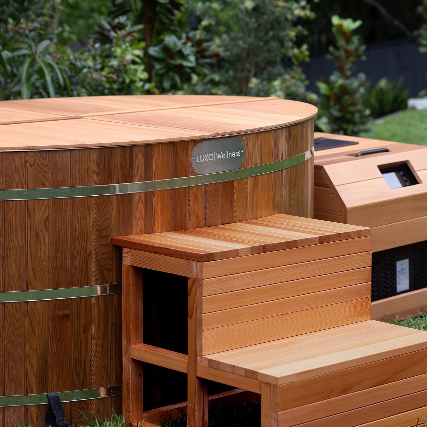 Outdoor Ice Bath with Chiller – 2 Person Cold Plunge Tub Beyond Living