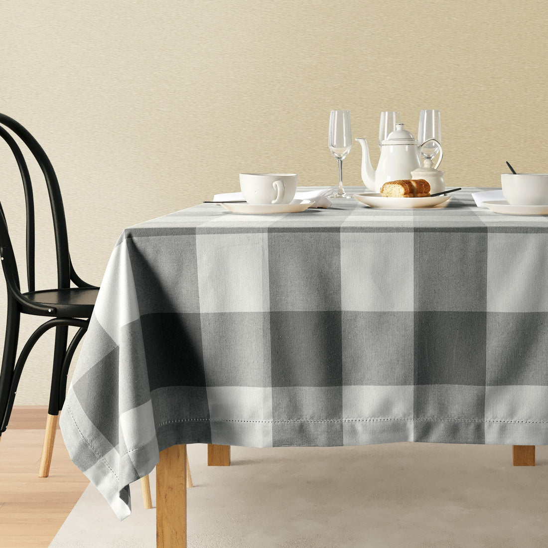 Tablecloth 4 Seat 150x150cm - Grey Check