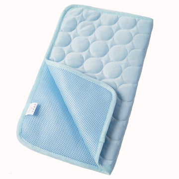 Pet Cooling Mat with Circular Quilted Pattern, Breathable Mesh Fabric and Soothing Gel Layer for Summer Lounging on Sofas, Floors, Crates, Beds, Car Seats and Outdoor Areas (Light Blue, XL)
