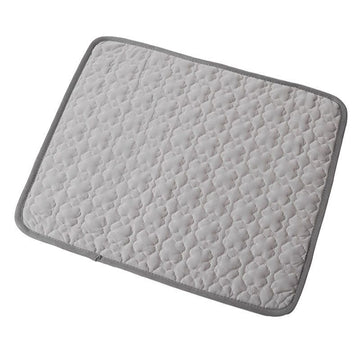 Cooling Pet Mat for Dogs and Cats, Summer Heat Relief Bed Pad with Breathable Mesh and Soothing Gel Layer, Ideal for Sofa Floor Crate Car Seat and Outdoor Use (Grey, M)